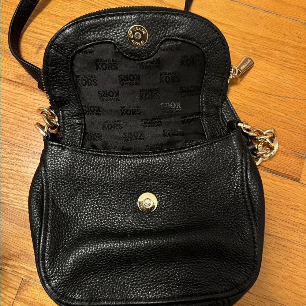 Michael Kors leather black sling bag